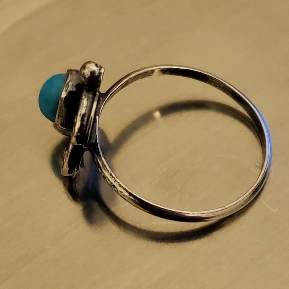 Vintage Handmade Southwest Native American Turquoise Sterling Silver Ring